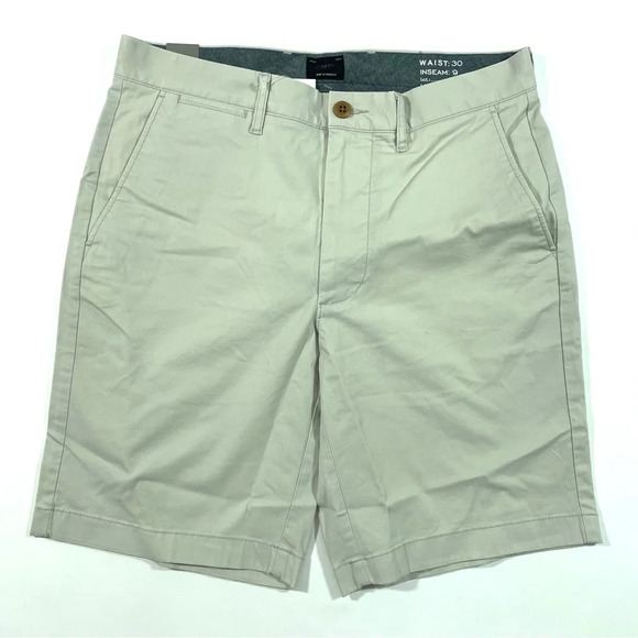 New J Crew 9” Chino Shorts Men’s Size 30 Stone - Picture 2 of 9